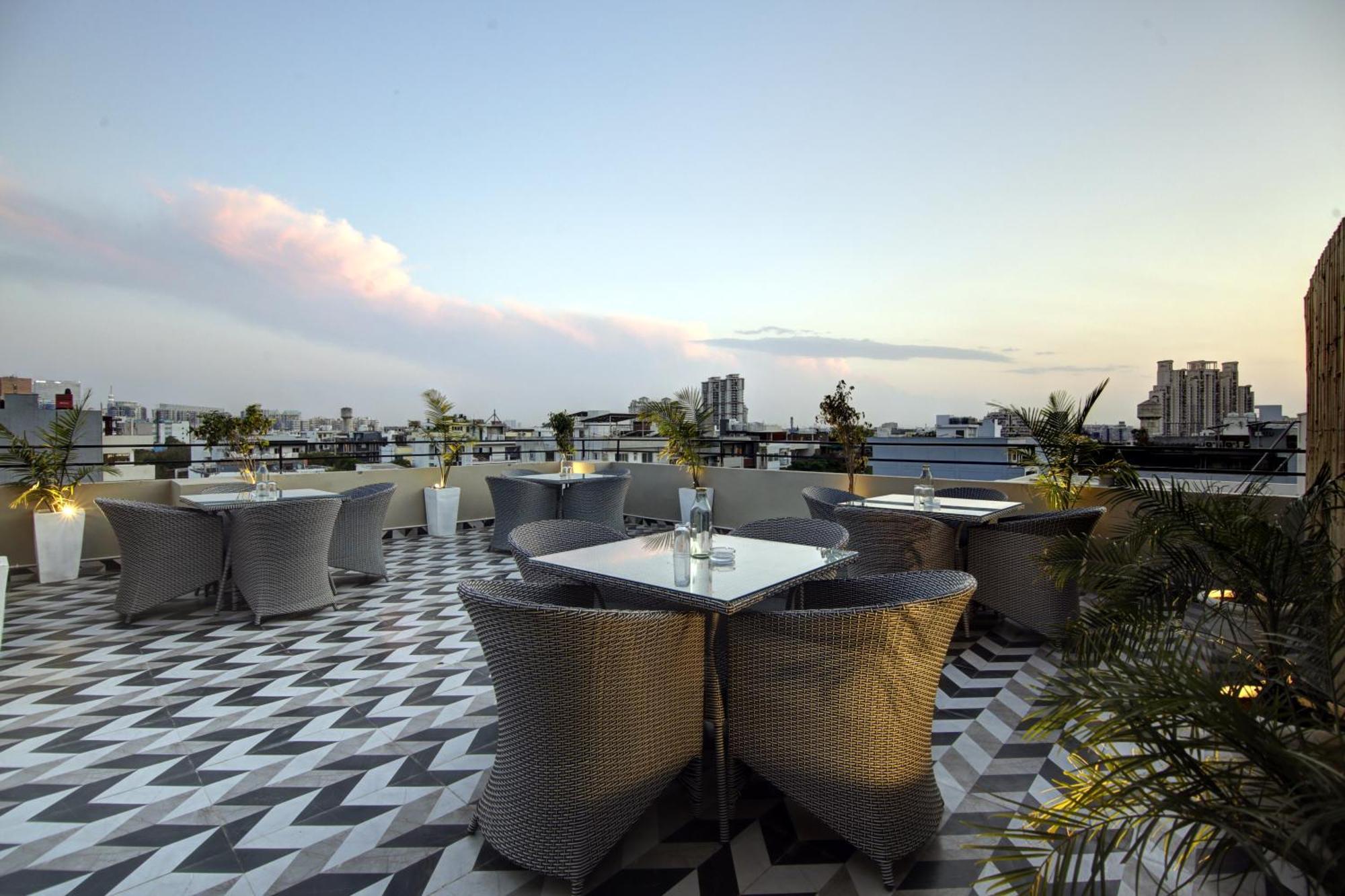 Saltstayz Select - Golf Course Road Gurgaon Esterno foto